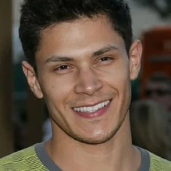 Alex Meraz
