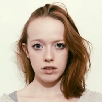 Amybeth McNulty