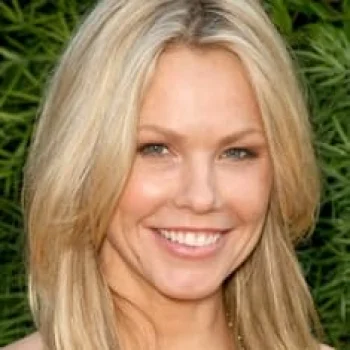 Andrea Roth