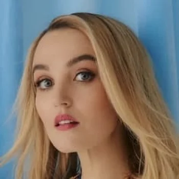 Chloe Fineman