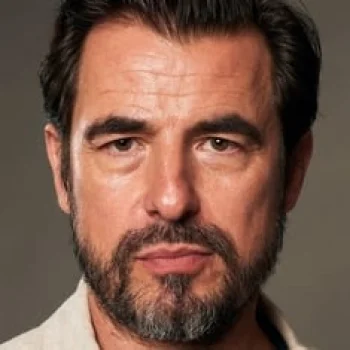 Claes Bang