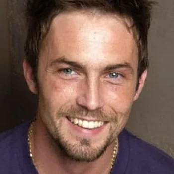 Desmond Harrington