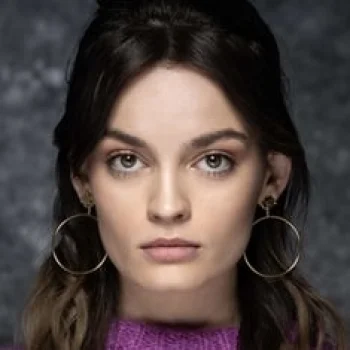 Emma Mackey