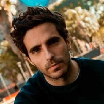 Gastón Frías