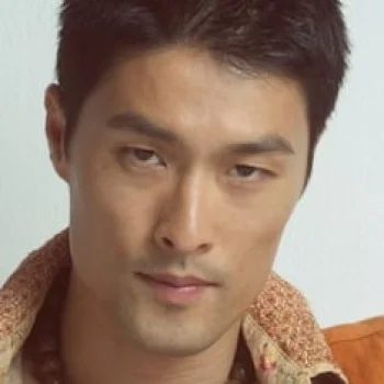 Johnny Trí Nguyễn