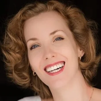 Julia Kay