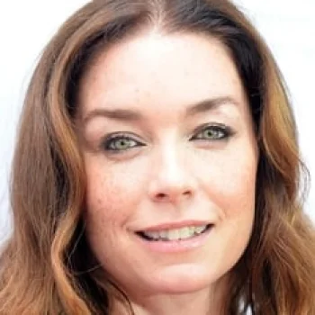 Julianne Nicholson