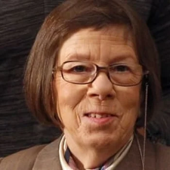 Linda Hunt