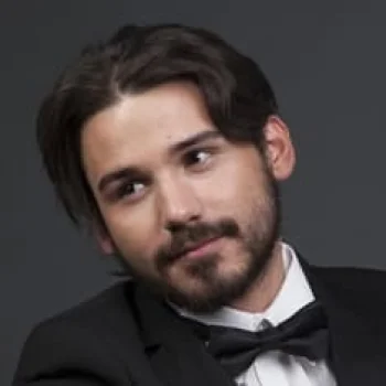 Max Favreau