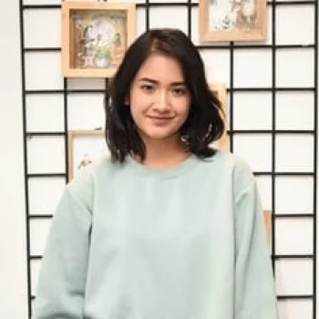 Nadya Arina