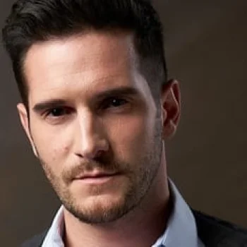 Nick Apostolides
