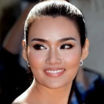 Rhatha Phongam