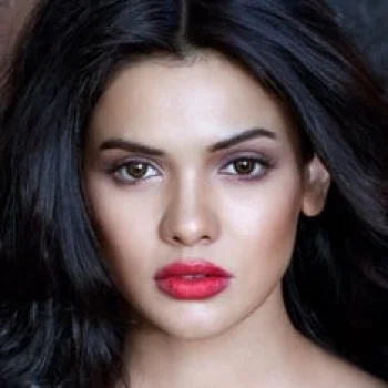 Sara Loren