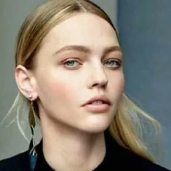 Sasha Pivovarova