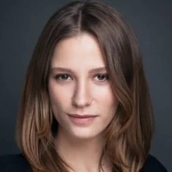 Serenay Sarıkaya