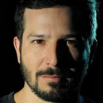 Tatsu Carvalho