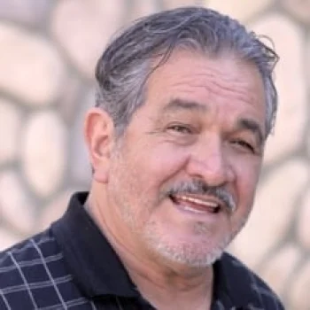 Thomas Rosales Jr.
