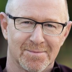 Aaron Lustig