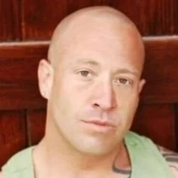 Aaron Saxton