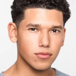 Alexander Dominguez