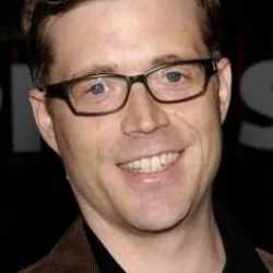 Angus MacLane