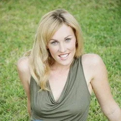 Aurelia Riley