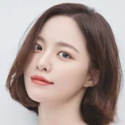 Bae Yoon-kyung