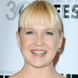 Carolyn Lawrence