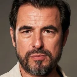 Claes Bang