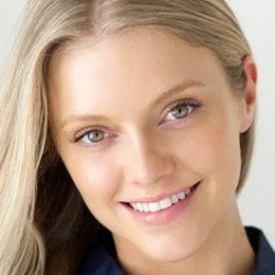 Elle Evans