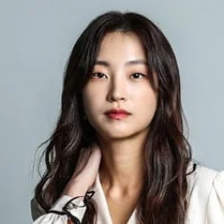 Ji E-su