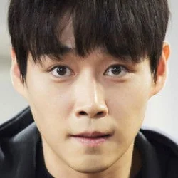 Lee Hwi-jong