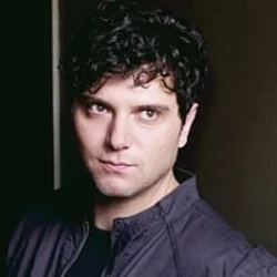 Leo Vernik