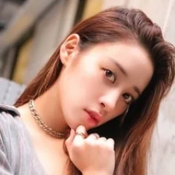 Nini Ou-Yang