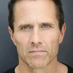 Rob Estes