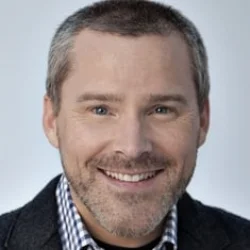 Roger Craig Smith