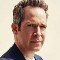 Tom Hollander
