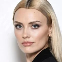 Wallis Day