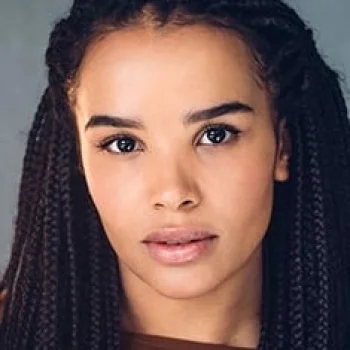 Zoë Robins