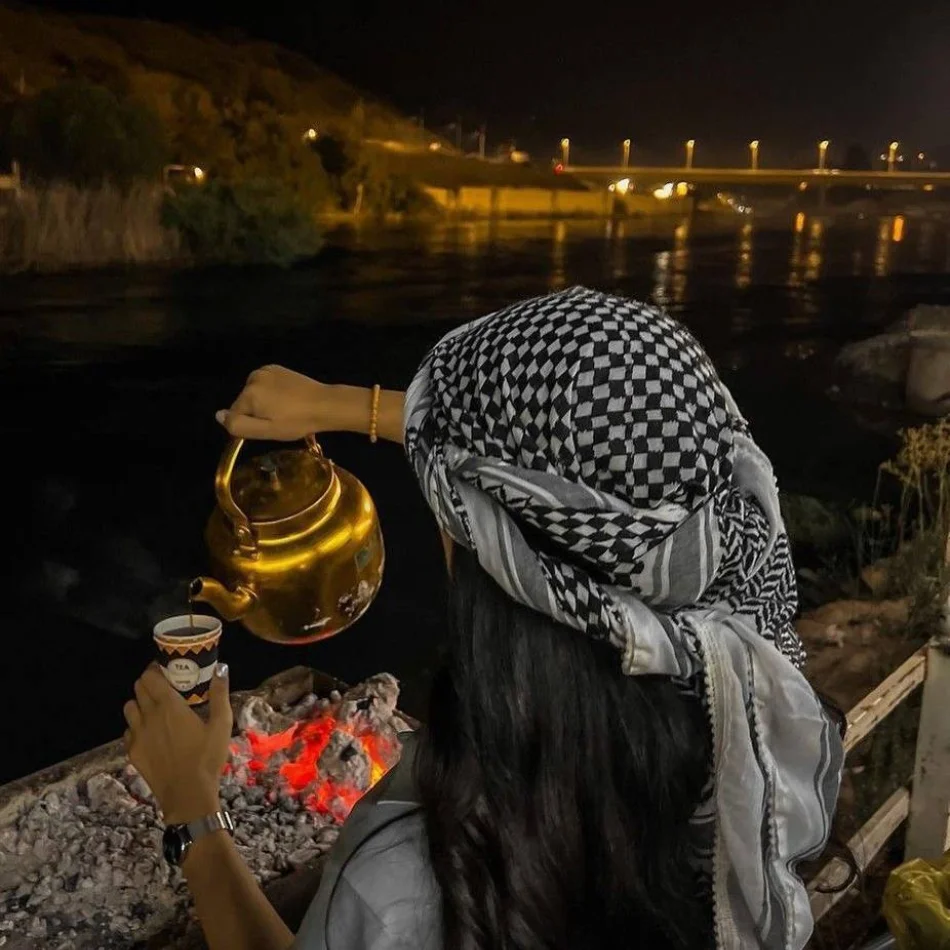 لیا بەختیار