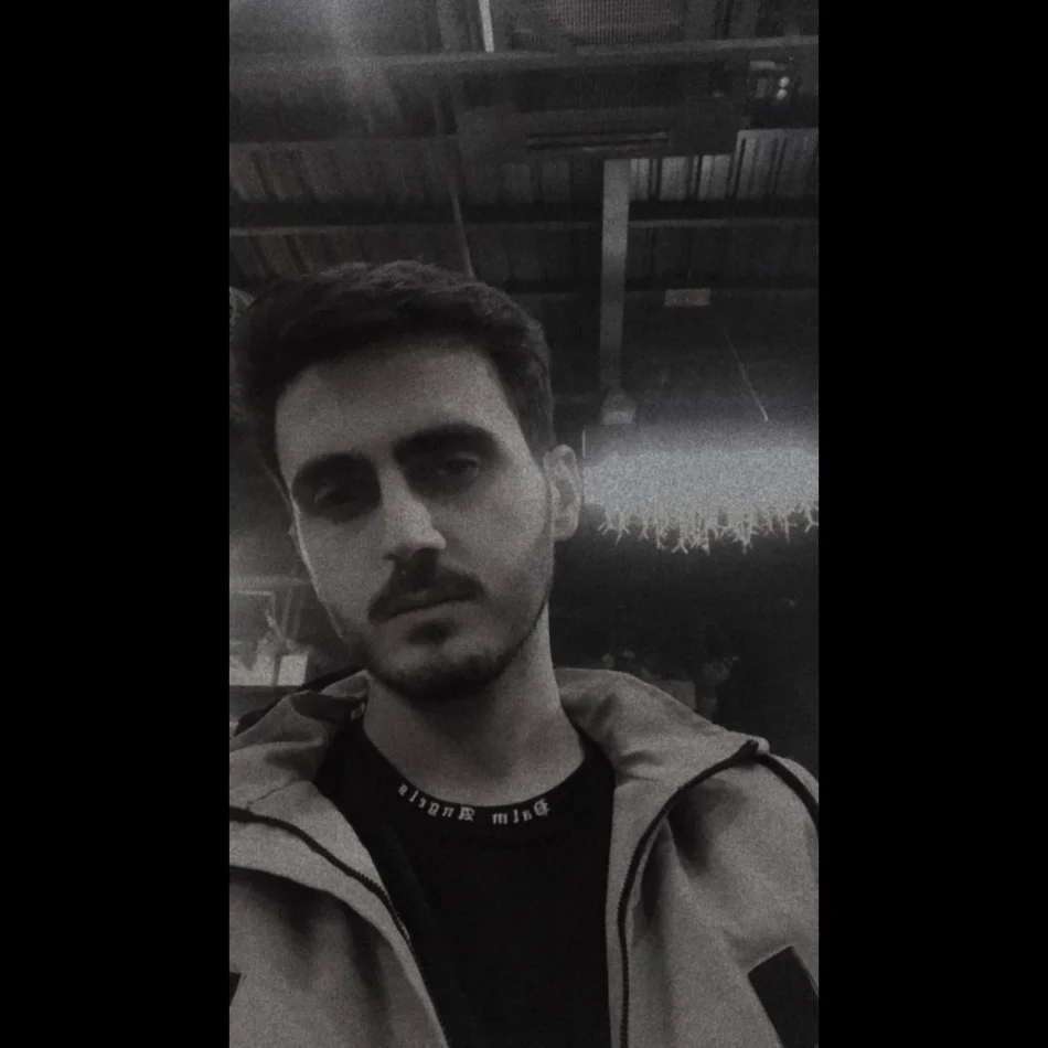 منصور وریا